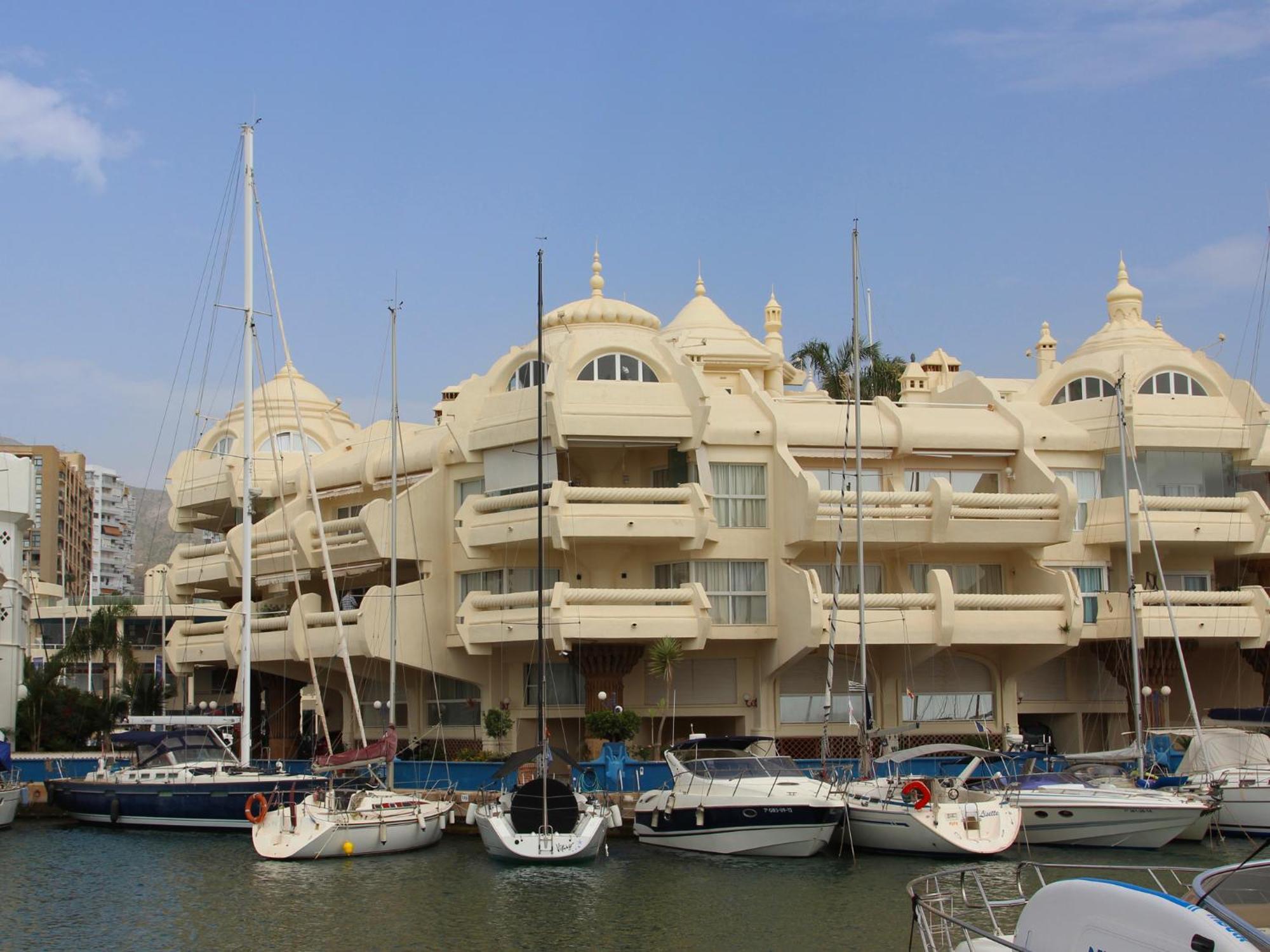 Isla Puerto Marina Benalmadena